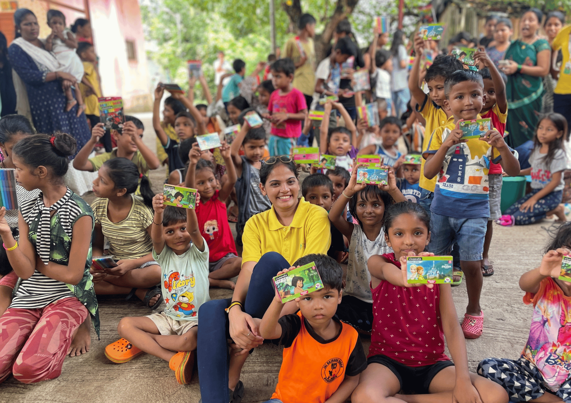 Mira-Bhayandar’s Largest Cloth Distribution Drive – Khushiyon Ka Box — photo 1